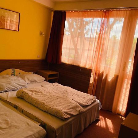 Rev Szallo Balaton Hotel ซานโตด ภายนอก รูปภาพ